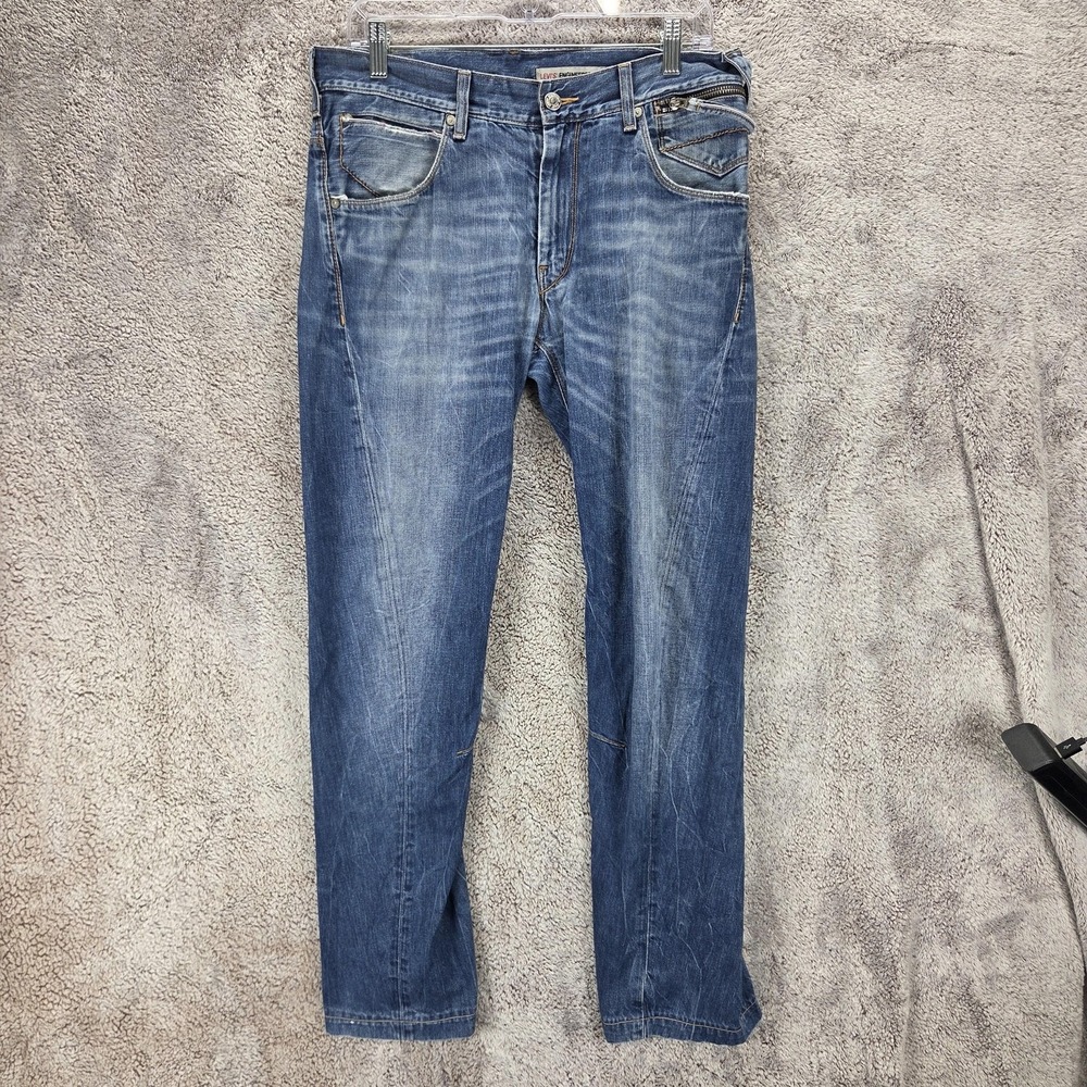 Vintage Levis Engineered Jeans Mens Blue Twisted Zip Fly Medium Wash Fits 32x30